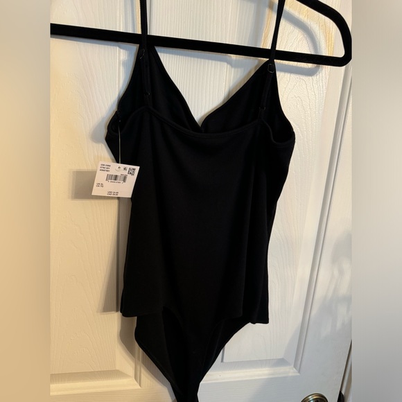 American Eagle Cinched Front Bodysuit - Picture 4 of 4